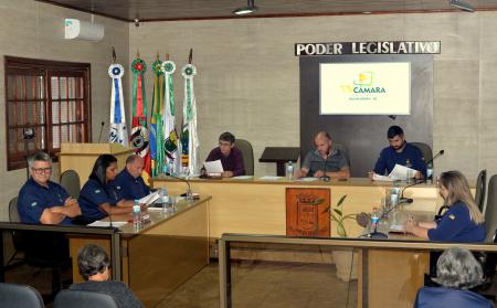 Sessão foi presidida pelo vereador Josias Vidarte
